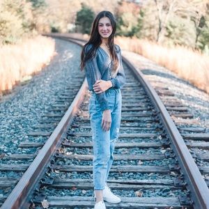 Meet your Posher, Clair